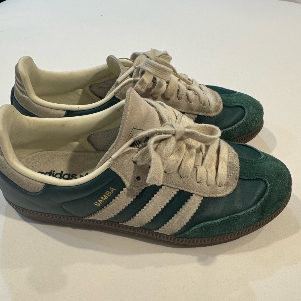 Preowned Adidas
